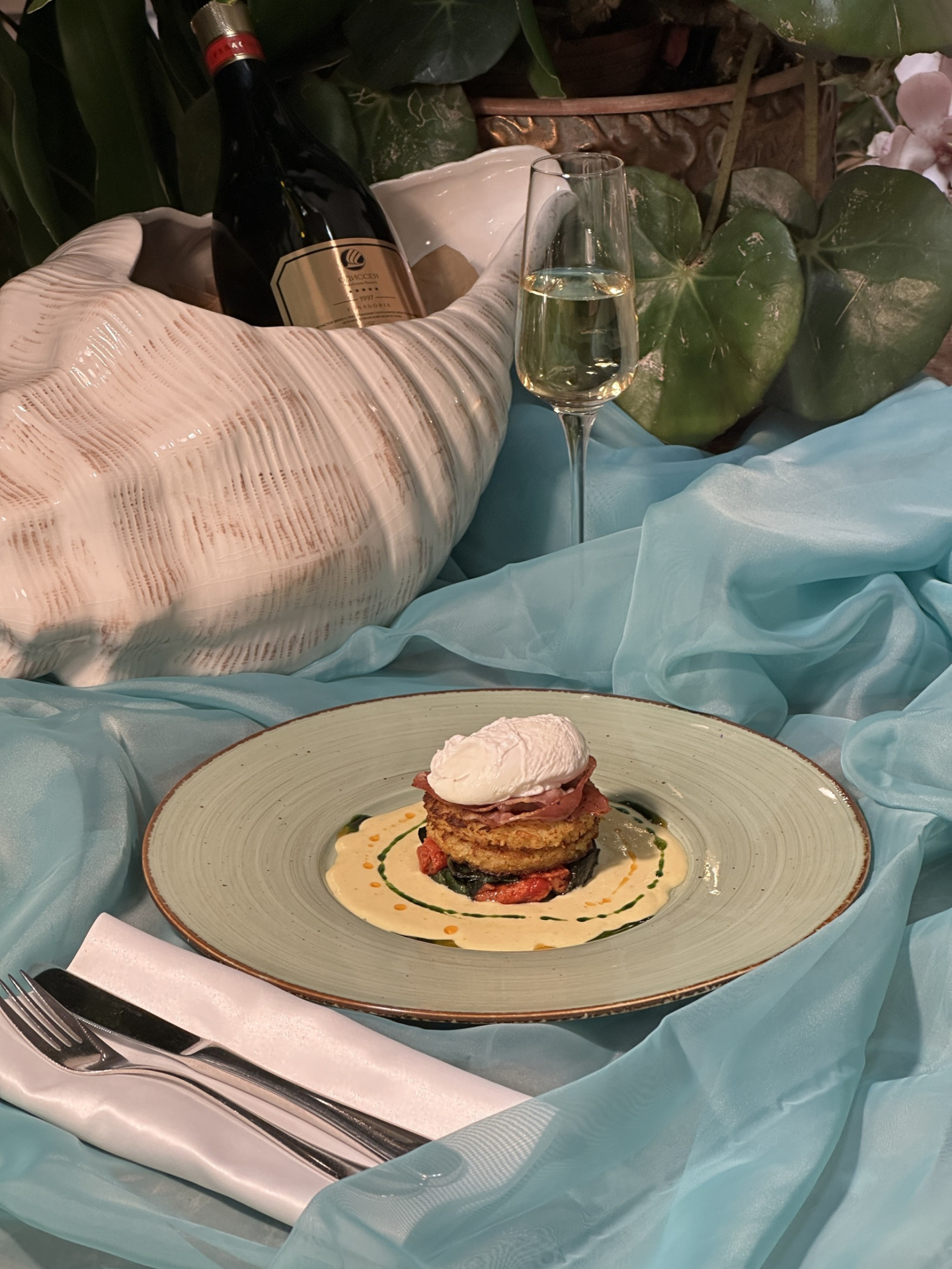 Картофель с беконом и яйцом пашот в сливочном соусе из сыра Royal Bleu President.jpg